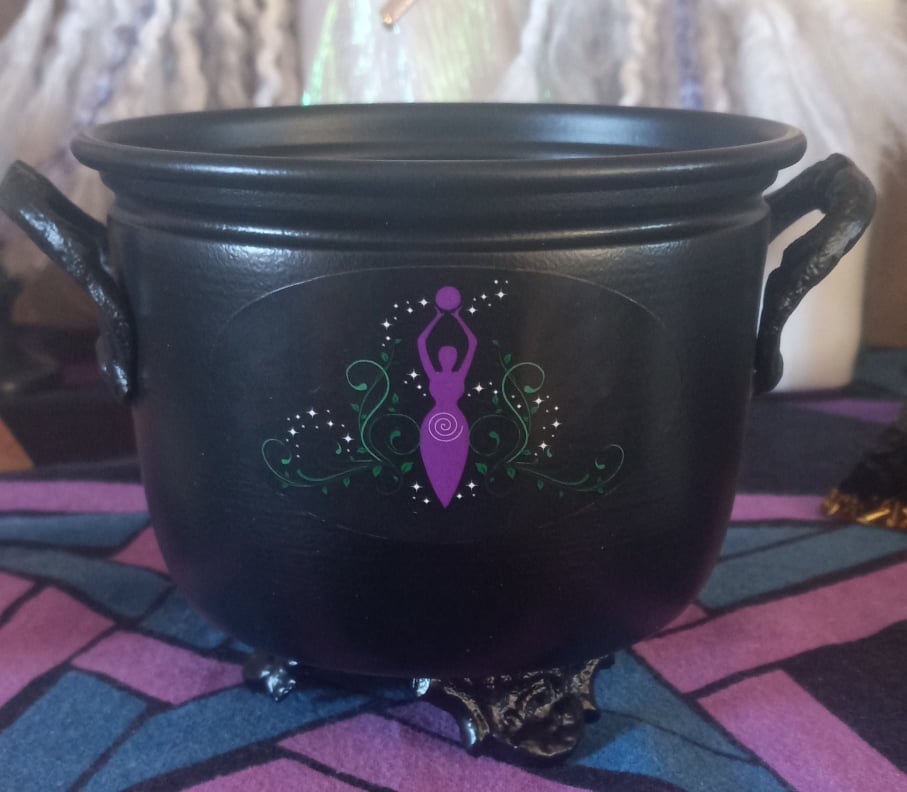 Metal cauldron with printed Goddess comes with cauldron sand