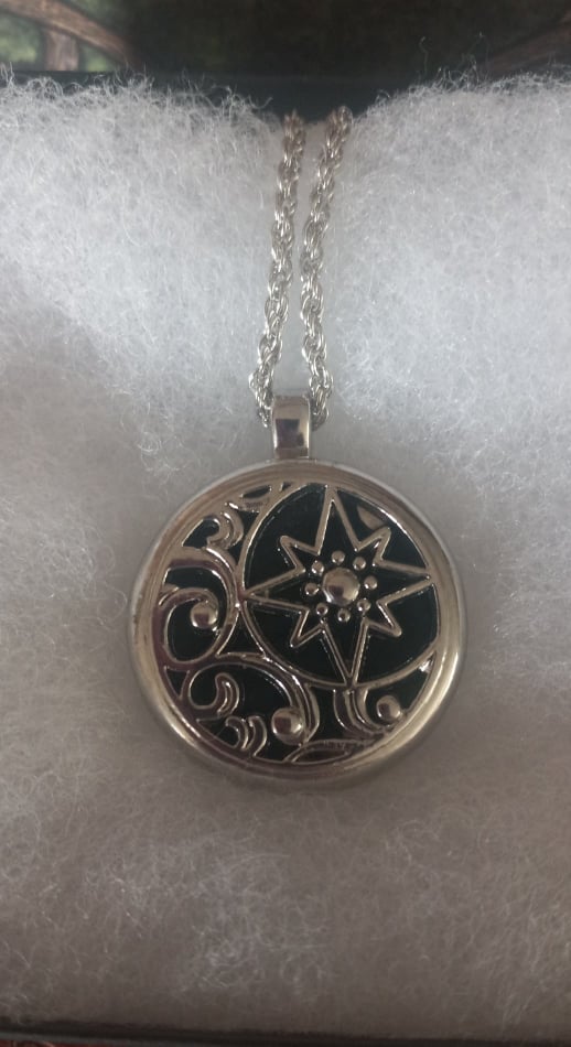 Moon Positive Intention Diffuser Locket (Comes with five different refill color diffuse pads and Magickal Blessing oil)