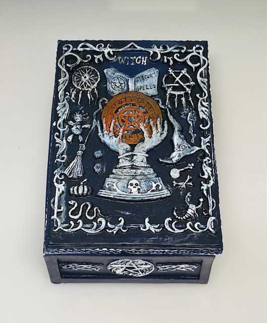 Book of Spells Tarot box
