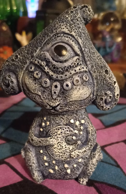 Starry Night Altar Guardian - Click Image to Close