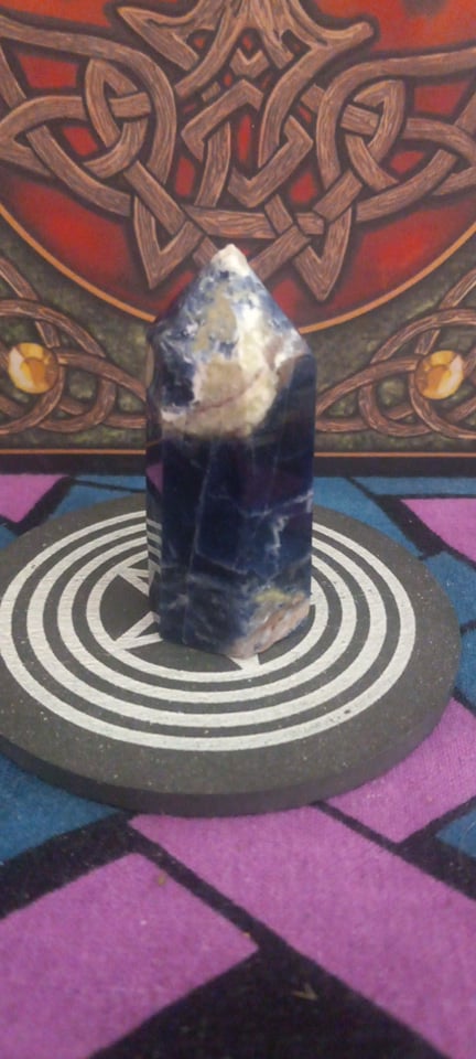 Sodalite point - Click Image to Close