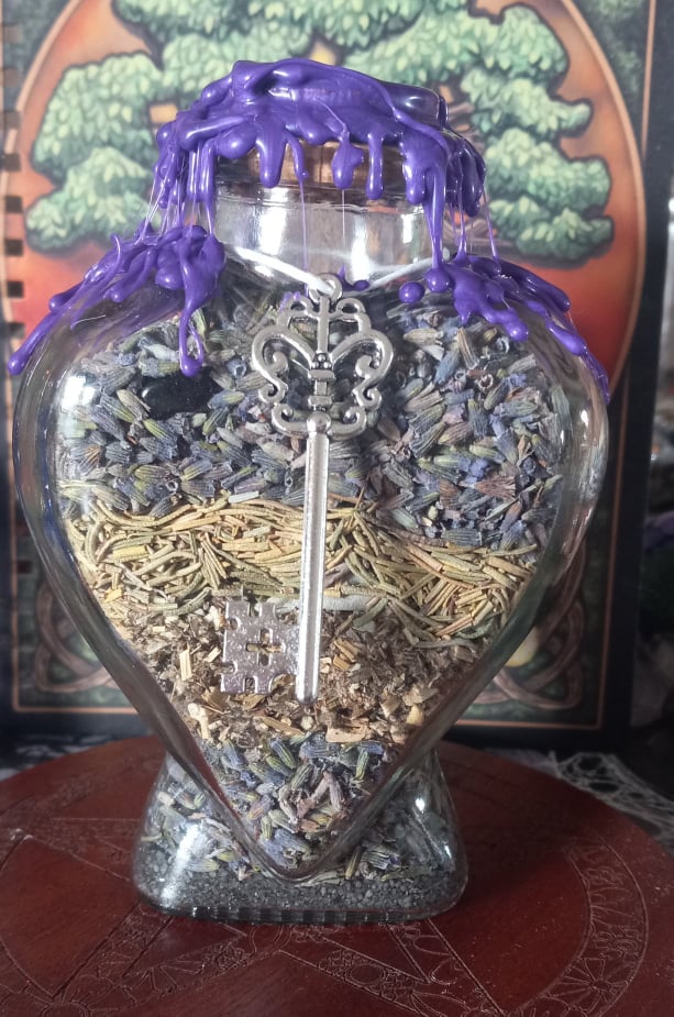 Hekate Magick Offering Spell Jar - Click Image to Close