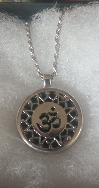 Om Positive Intention Diffuser Locket (Comes with five different refill color diffuse pads and Magickal Blessing oil)