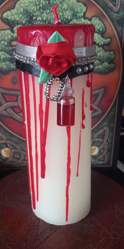 Lilith's Kiss Gothic Pillar Candle - Click Image to Close