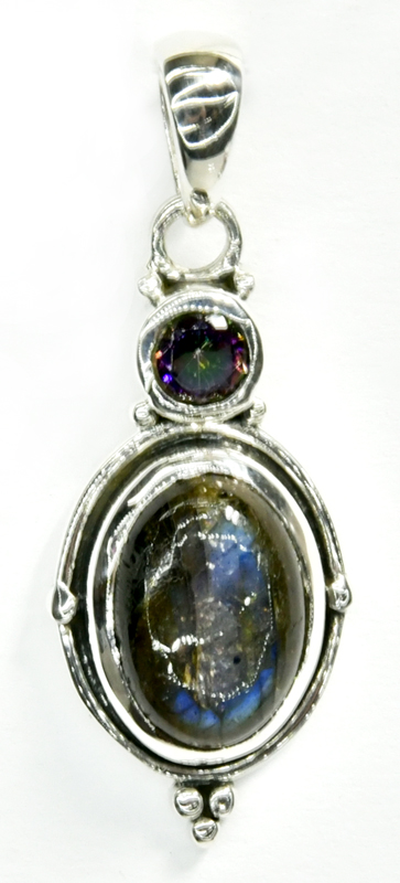 Labradorite pendant - Click Image to Close
