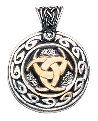 Moon Valknutr Pendant for Realising One's Dreams - Click Image to Close